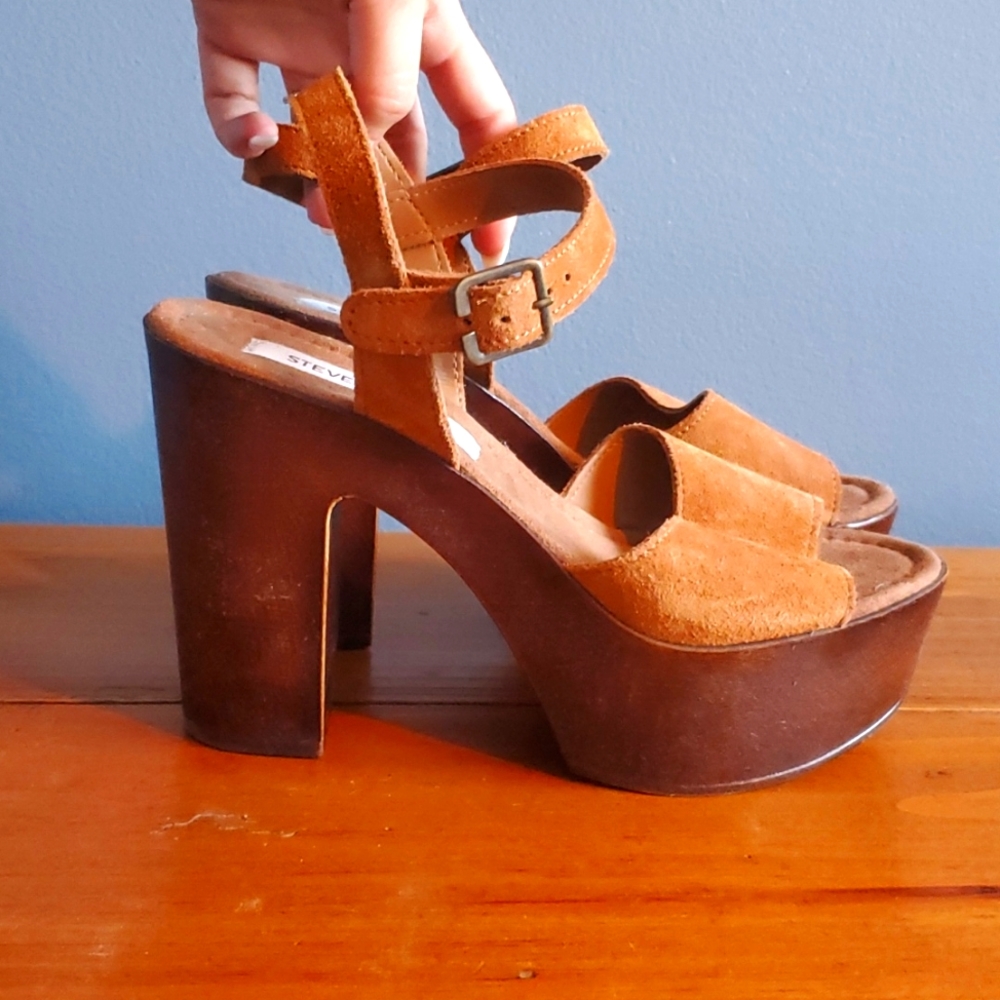 Steve Madden size 7 heels brown